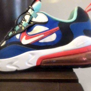 Nike air max 270 React (GS) 5Y, UK 4.5 , EUR 37.5 ( womens size 7)